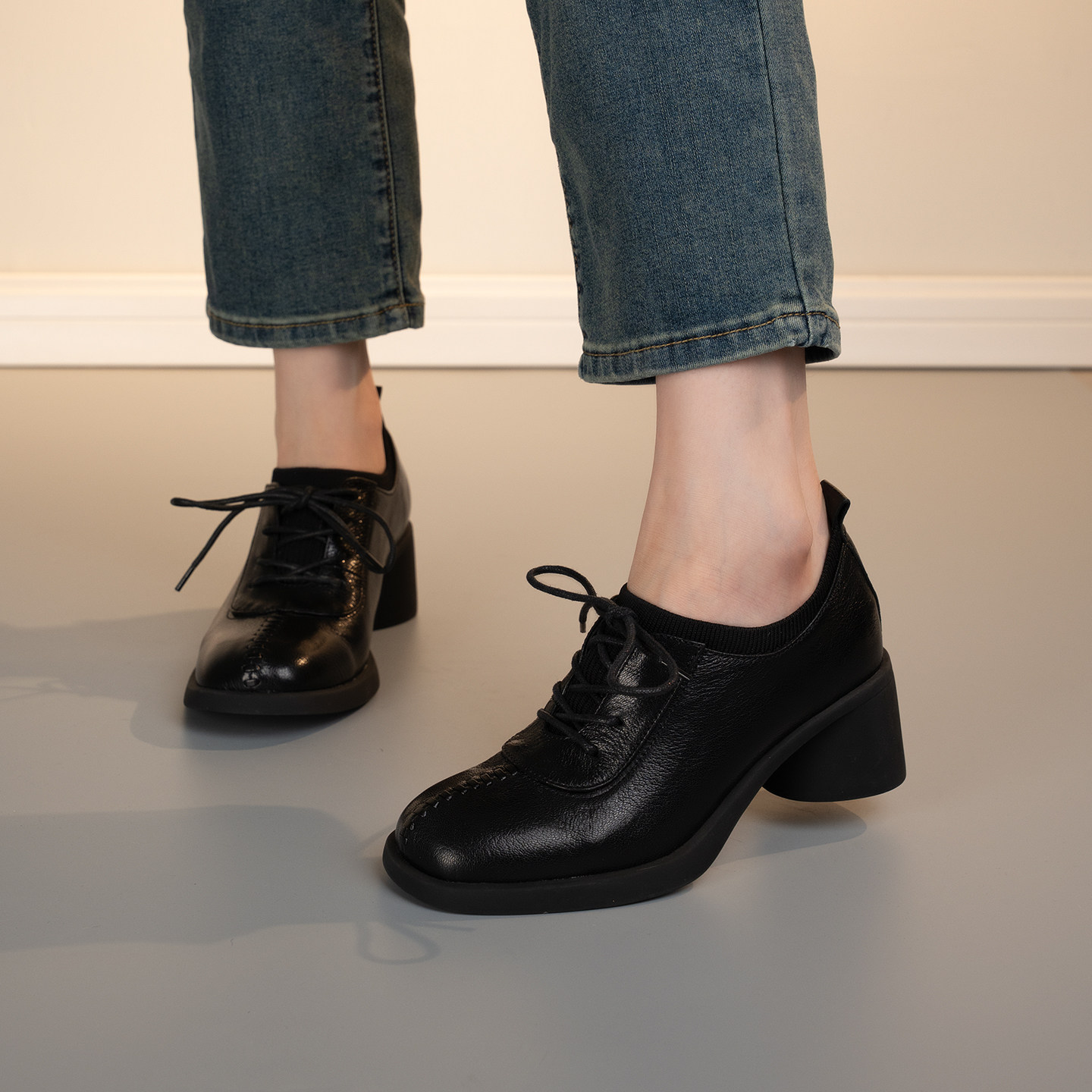 英伦复古风真皮拼色系带厚底单鞋粗跟高跟小皮鞋百搭通勤深口圆头,女鞋,深口单鞋,淘宝优惠券,粉丝福利购,淘宝优惠卷