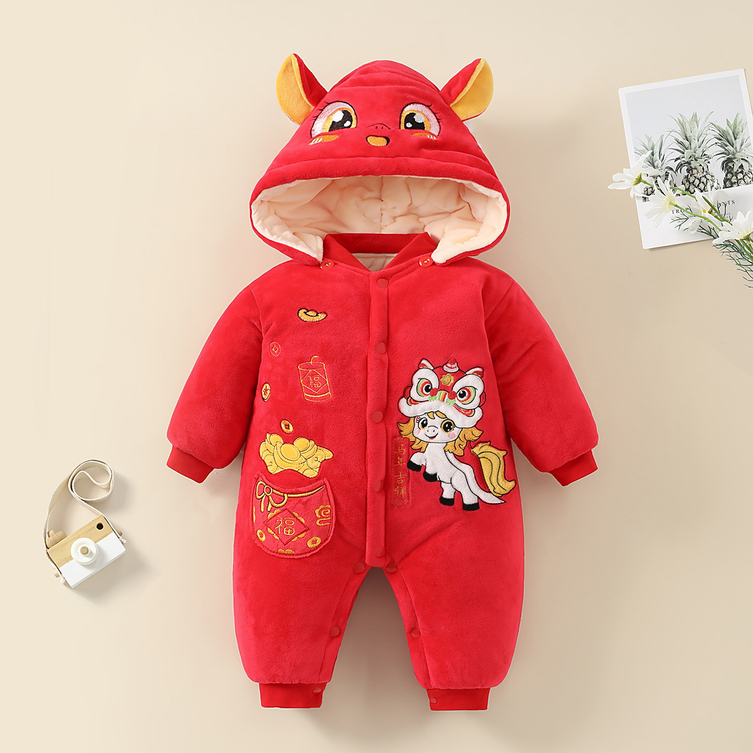 婴儿连体衣新生儿外出衣服加绒加厚保暖宝宝爬服哈衣珊瑚绒秋冬季