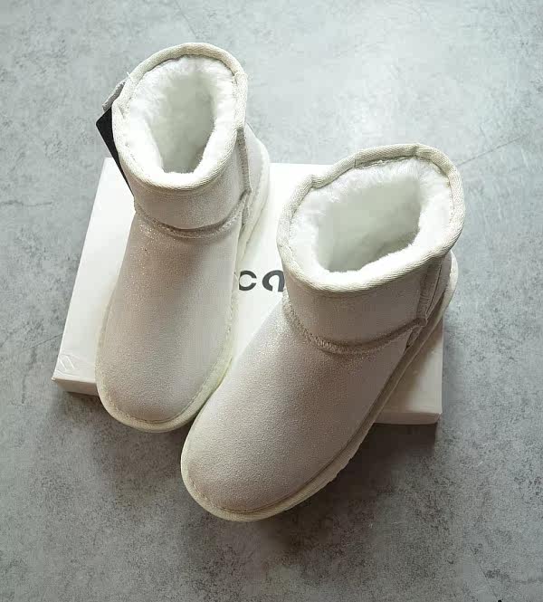 比保正品珠光白低筒雪地靴女短靴防水珍珠水晶布紋女鞋短筒亮面在類目 女鞋, 靴子中 - 來自Buy2taobao.com提供專業的淘寶代購服務