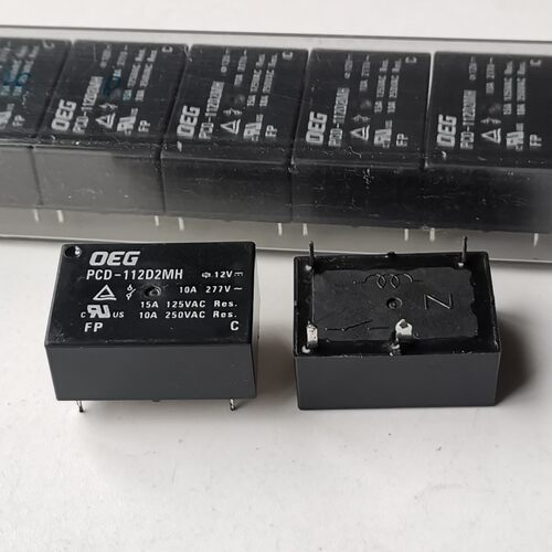 PCD-112D2MH 10A 12VDC 4脚全新原装泰科功率继电器HF7520-012-1H