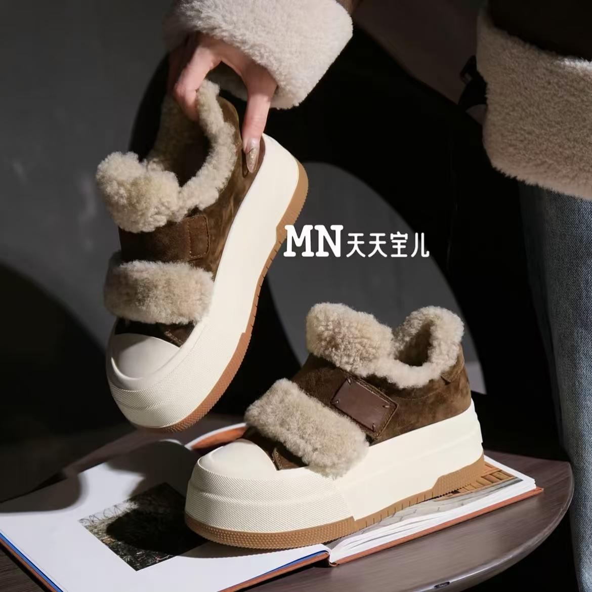 2025冬款真皮羊毛松糕鞋