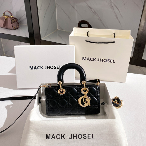MACKJHOSEL时尚感小香风菱格包