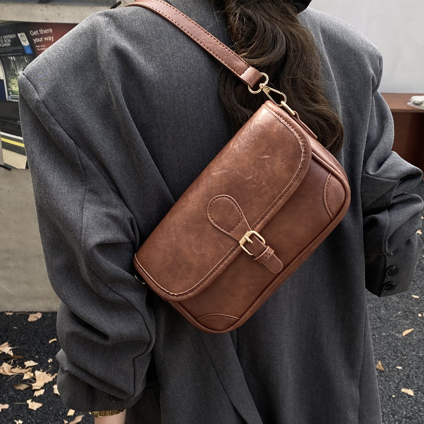 春季森系ins百搭小包包女式2026新款潮文艺复古单肩包时尚斜挎包