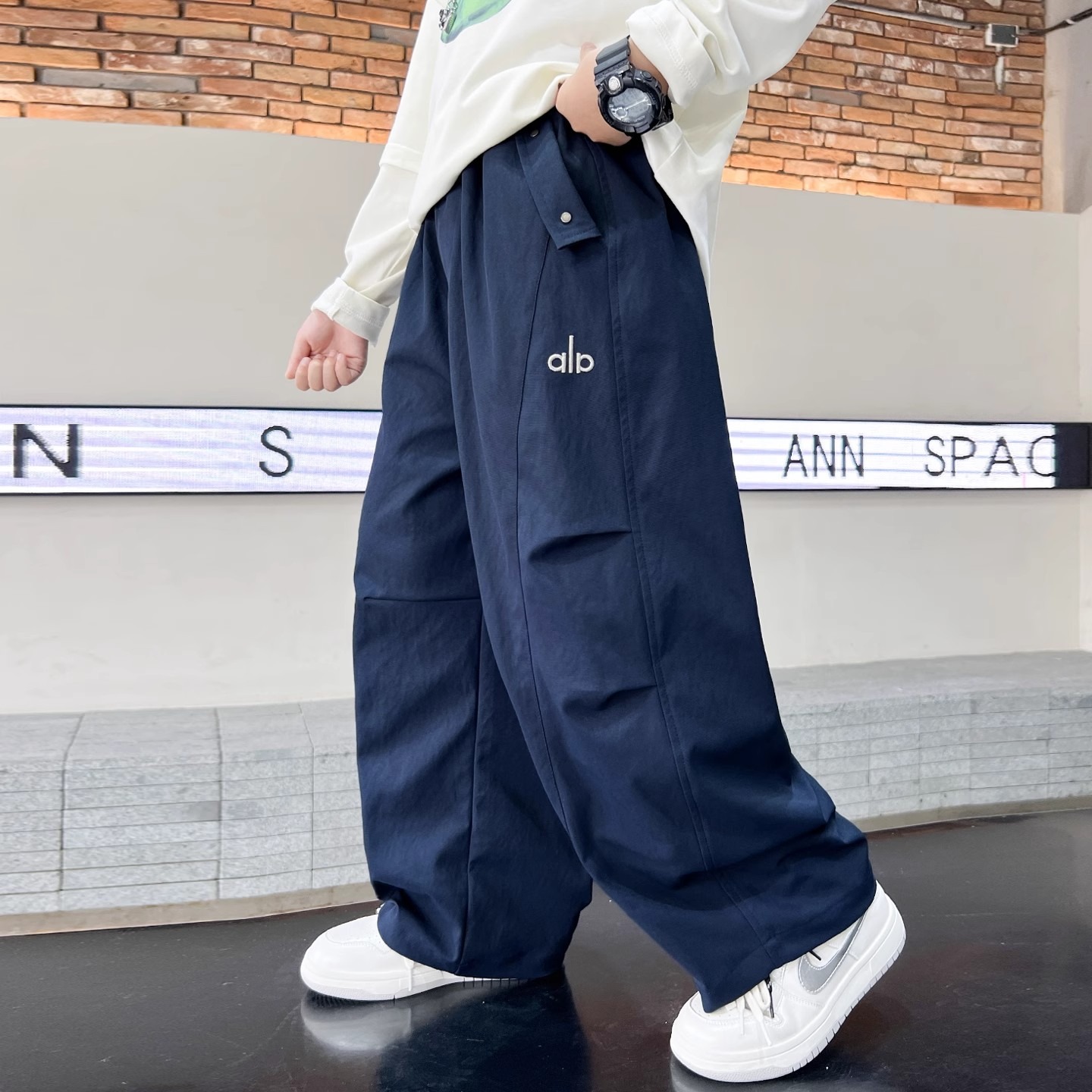 男童裤子春秋款休闲裤2025新款秋季直筒工装裤中大儿童男孩长裤潮