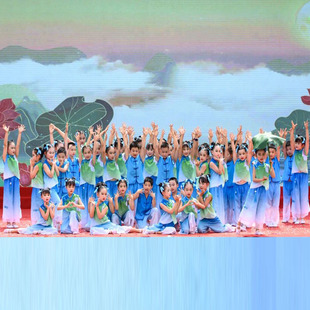 石板路上的笑声舞蹈服童年的夏夜月光儿时乐多想还小月儿圆演出服