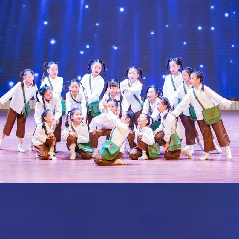 儿童读书郎演出服报童的歌舞蹈服学习雷锋精神表演服战火中的童年