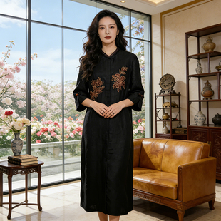 2026年新款真丝香云纱连衣裙女黑色中长款优雅刺绣桑蚕丝衬衫裙子
