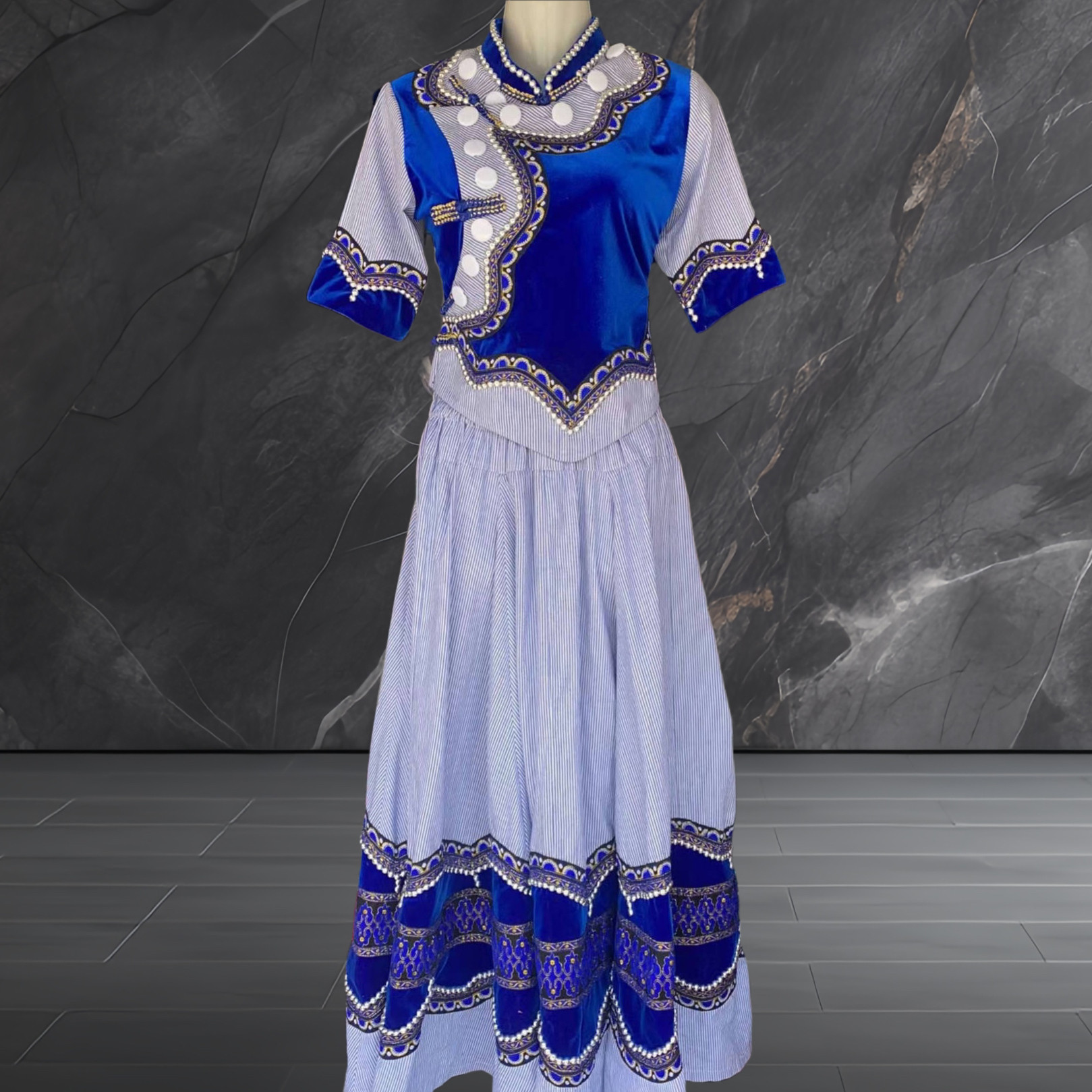 傈僳族服装服饰配饰 私人高端定制版 民族服装服饰批发 正品