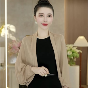 新款时尚百搭慵懒风女士秋季外搭披肩空调房宽松气质纯色针织外套