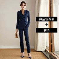 Пиджак классического кроя, штаны