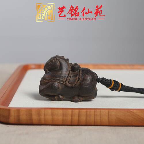 香唐马新款木雕生肖马随身文玩手把件车载挂件