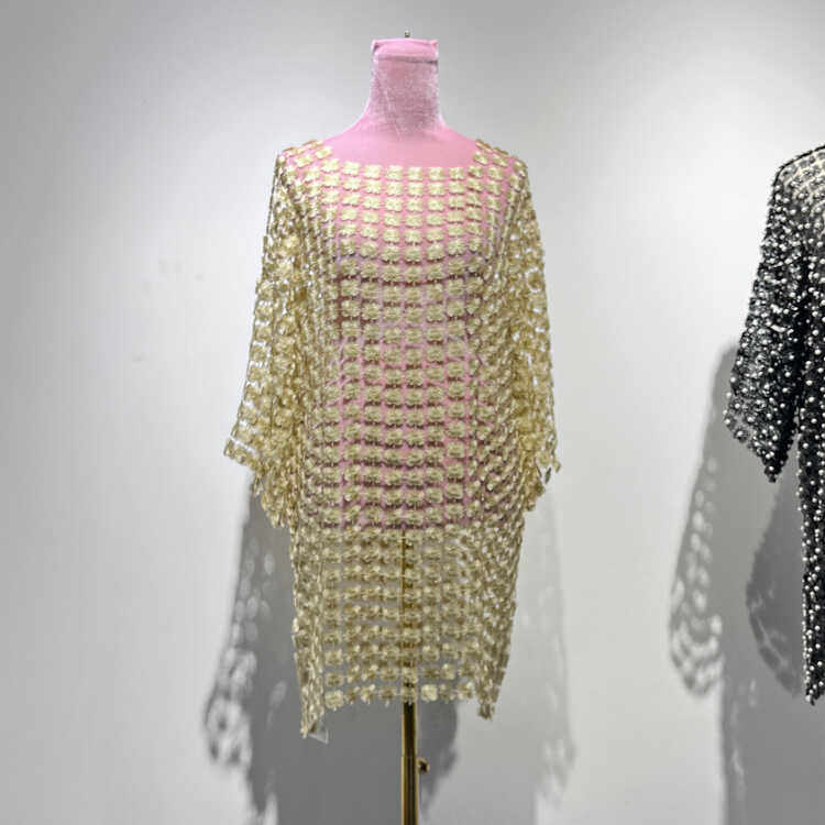 夏季新款金丝花朵镂空透视上衣蕾丝名媛气质中长款纯色亮丝罩衫女