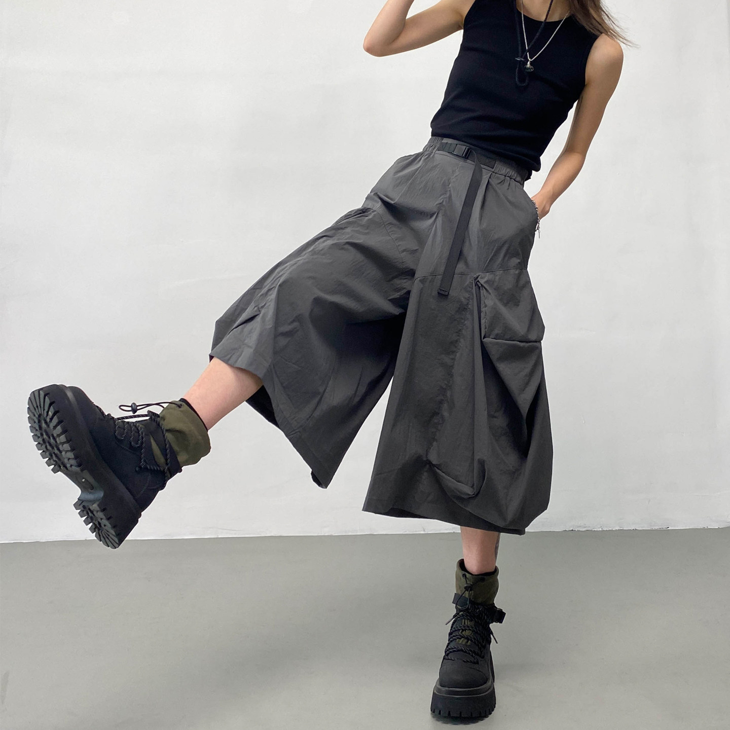 户外工装裙裤防水速干长款夏季薄款机能运动七分阔腿裤外穿短裤