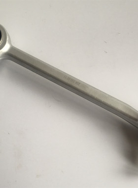 适用奔驰GLK W204 GLK300 GLK350 GLK280 下悬挂 下摆臂 下支臂