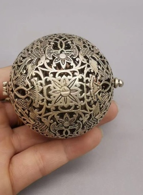 纯铜香炉香熏球倒流香吊炉花鸟纹香球陀螺平衡镂空白铜香熏球挂件