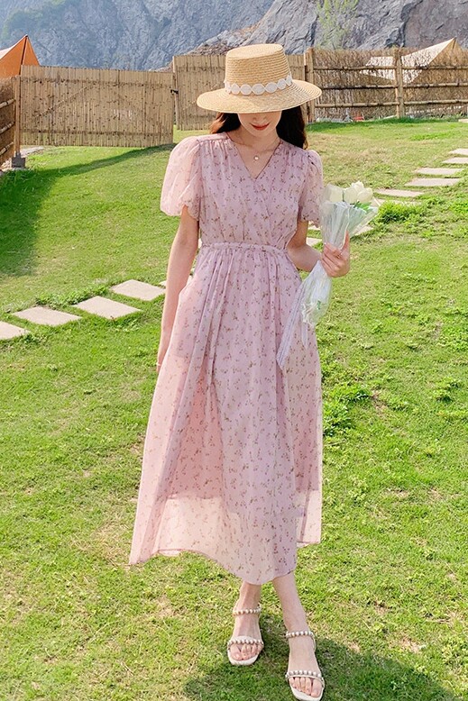 粉色v领碎花连衣裙女夏2025新款法式收腰显瘦浪漫优雅绝美初恋裙,女装连衣裙,浙宝113