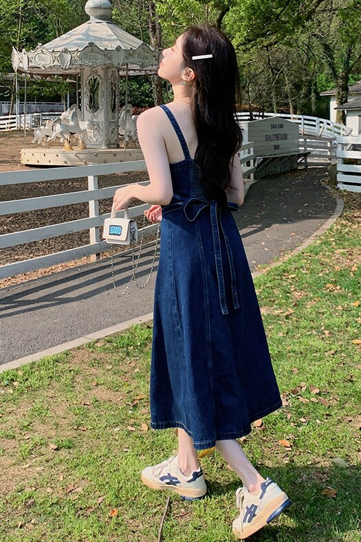法式气质v领牛仔连衣裙女夏显瘦2025新款梨型身材休闲温柔风裙子,女装连衣裙,浙宝113