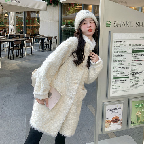 【大货】牛角扣中长款卷卷毛皮毛一体 517-P195-K288