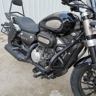 适用于奔达金吉拉300改装防摔保险杠后货架边包架靠背前挡风配件