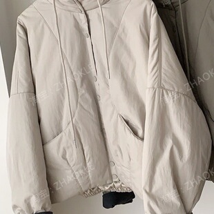洋气撞色保暖棉衣女2025冬季宽松连帽蝙蝠袖排扣棉服外套小个子
