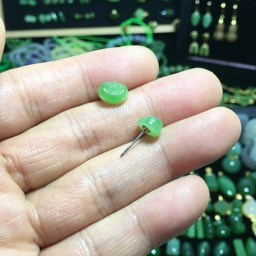 福利苹果绿如意耳钉