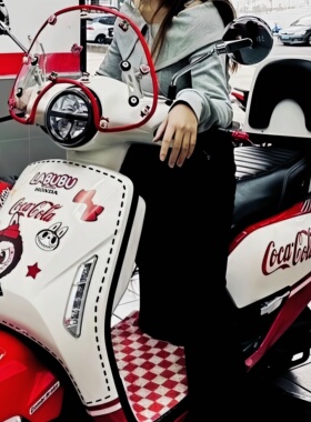 适用本田ns125LA/ns150LA拉布布卡通眼睛超级玛丽防磕垫装饰配件