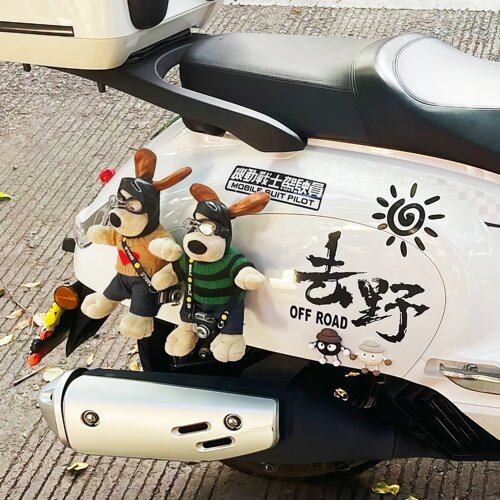 适用26款本田ns150la狗狗玩偶