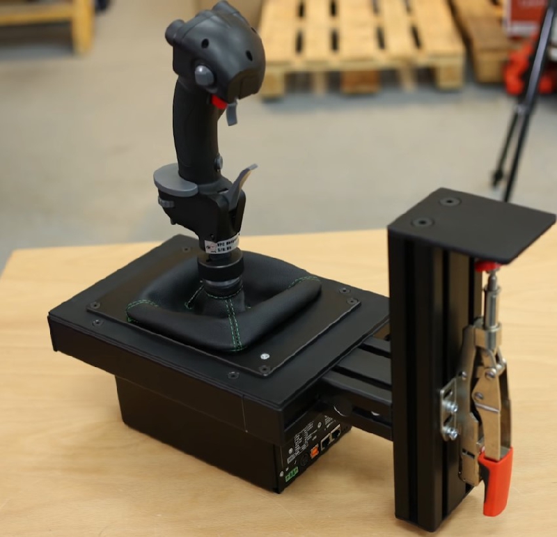 瑞士力反馈飞机哥力回馈飞行摇杆