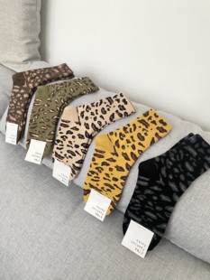 ETNA韩国东大门进口socks豹纹纯棉秋冬中筒袜子女保暖抹茶色