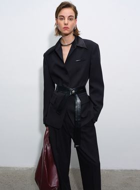 APARALLEL2025早秋新品收腰拼接衬衫领西服（含腰带）