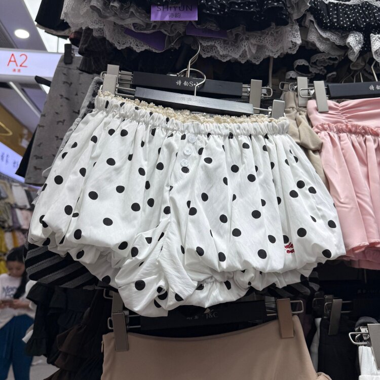 甜美少女风白色波点花苞短裤女宽松百搭减龄休闲直筒裤阔腿热裤夏