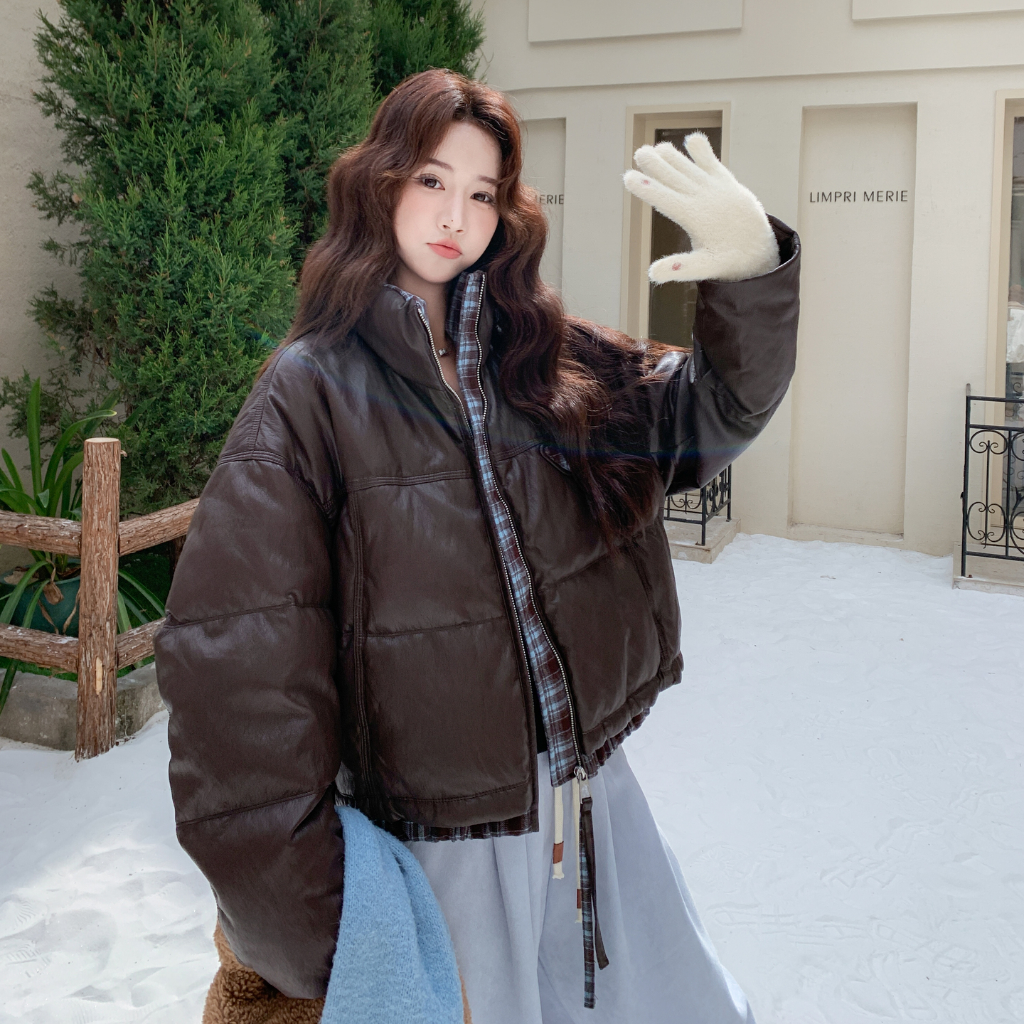 【新款】90绒现货格子拼接皮椅羽绒服297-1877-P295-K438，女装短外套，艾艾淮淮