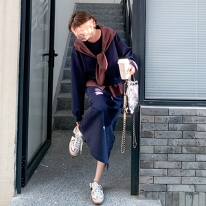 盐甜系穿搭假两件披肩连帽卫衣套装女秋2025新款休闲半身裙两件套图片