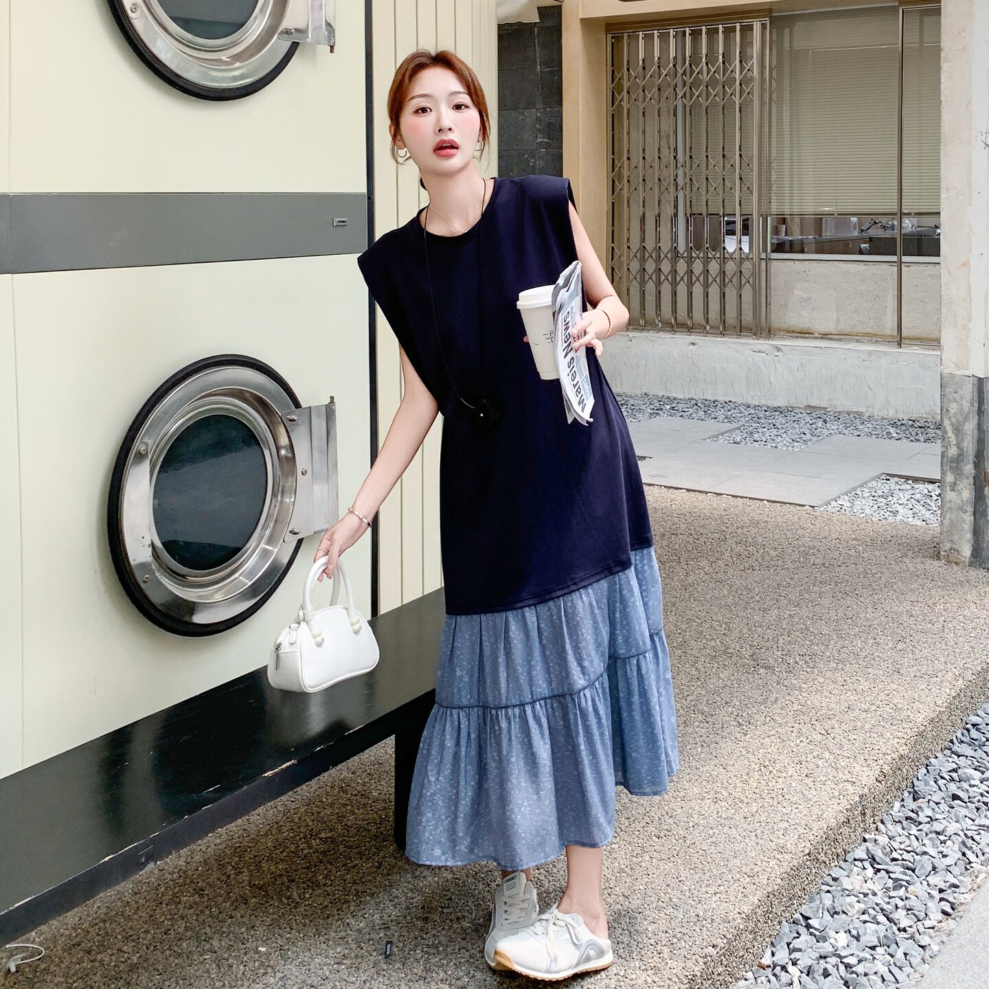 盐系藏蓝色无袖拼接背心连衣裙女夏2025年新款松弛感休闲减龄长裙,女装连衣裙,艾艾淮淮