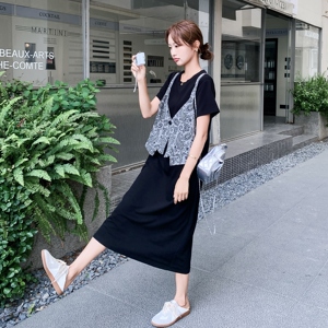 轻熟风设计感黑色假两件印花t恤裙新款小个子时尚洋气连衣裙女夏图片