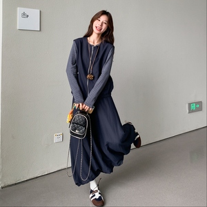 现货 打底+马甲+半身裙 三件套297-1709-P175-K248，女装套装/套裙，艾艾淮淮