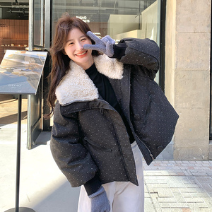 现货90绒 镶砖 羊羔毛拼接羽绒服 297-1079-P275-K398图片