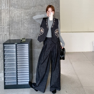 深蓝色复古刺绣马甲淡人套装女2025秋季简约风打底衫阔腿裤三件套图片