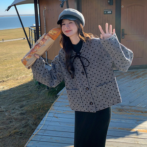 气质感灰色波点小香风短外套女秋冬超火好看高级小众宽松减龄上衣图片