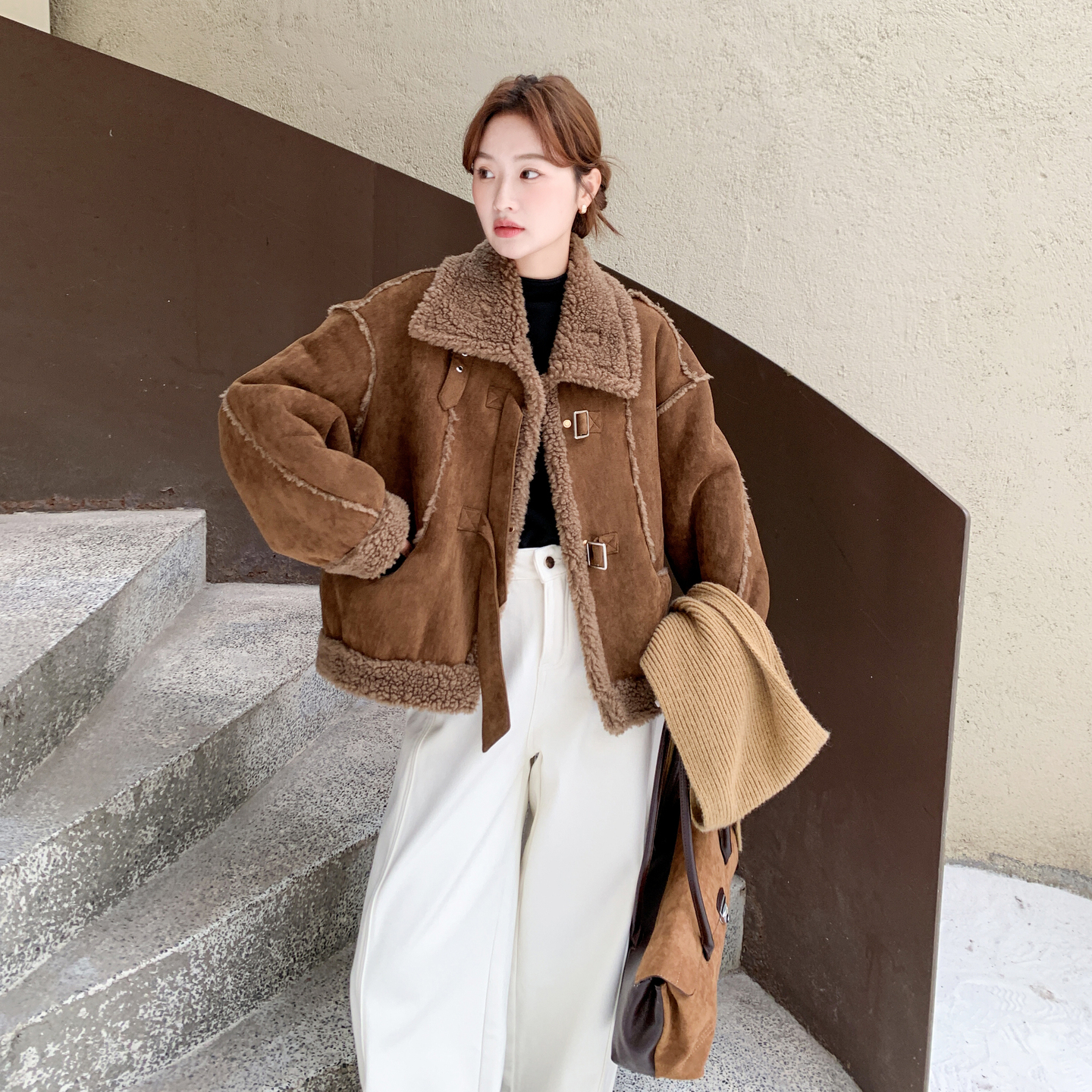 【新款】现货羊羔毛皮毛一体外套297-1896-P195-K288，女装短外套，艾艾淮淮