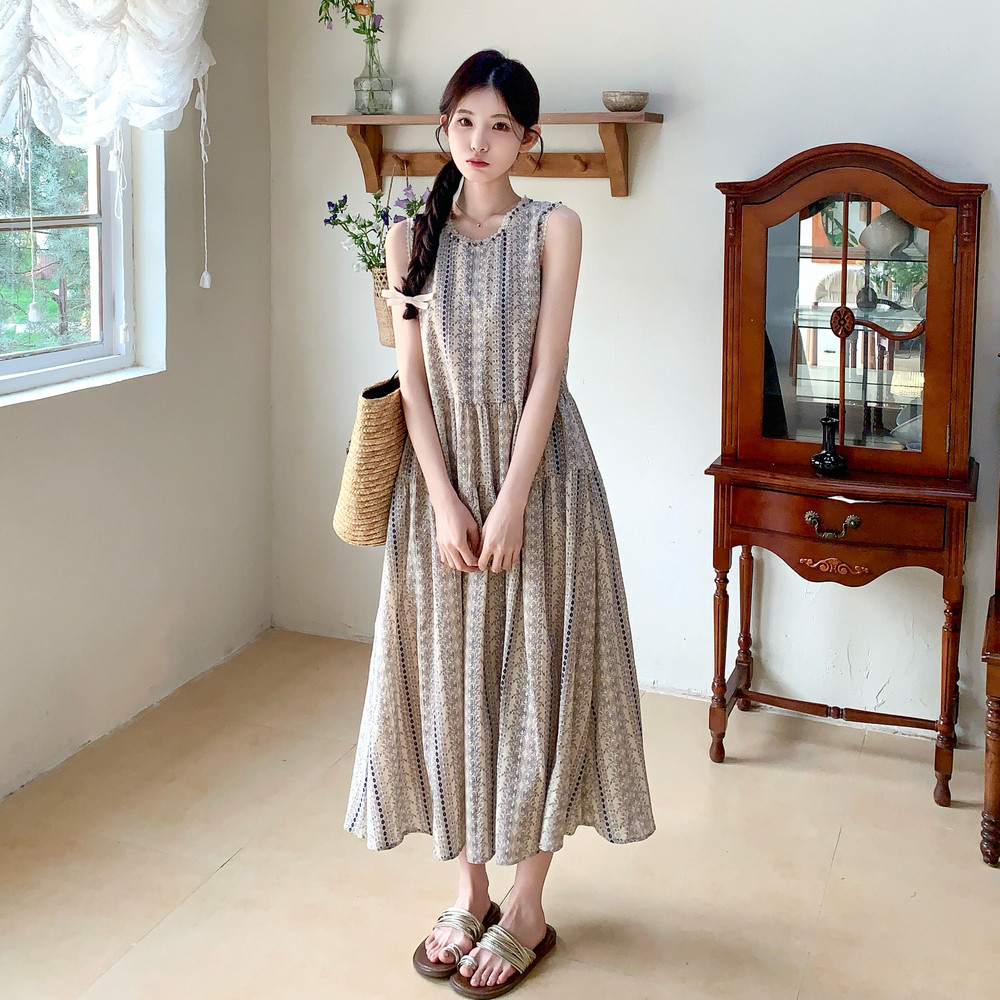 法式浪漫无袖背心裙女2025年夏季新款时尚独特绝美小众设计感裙子,女装连衣裙,艾艾淮淮
