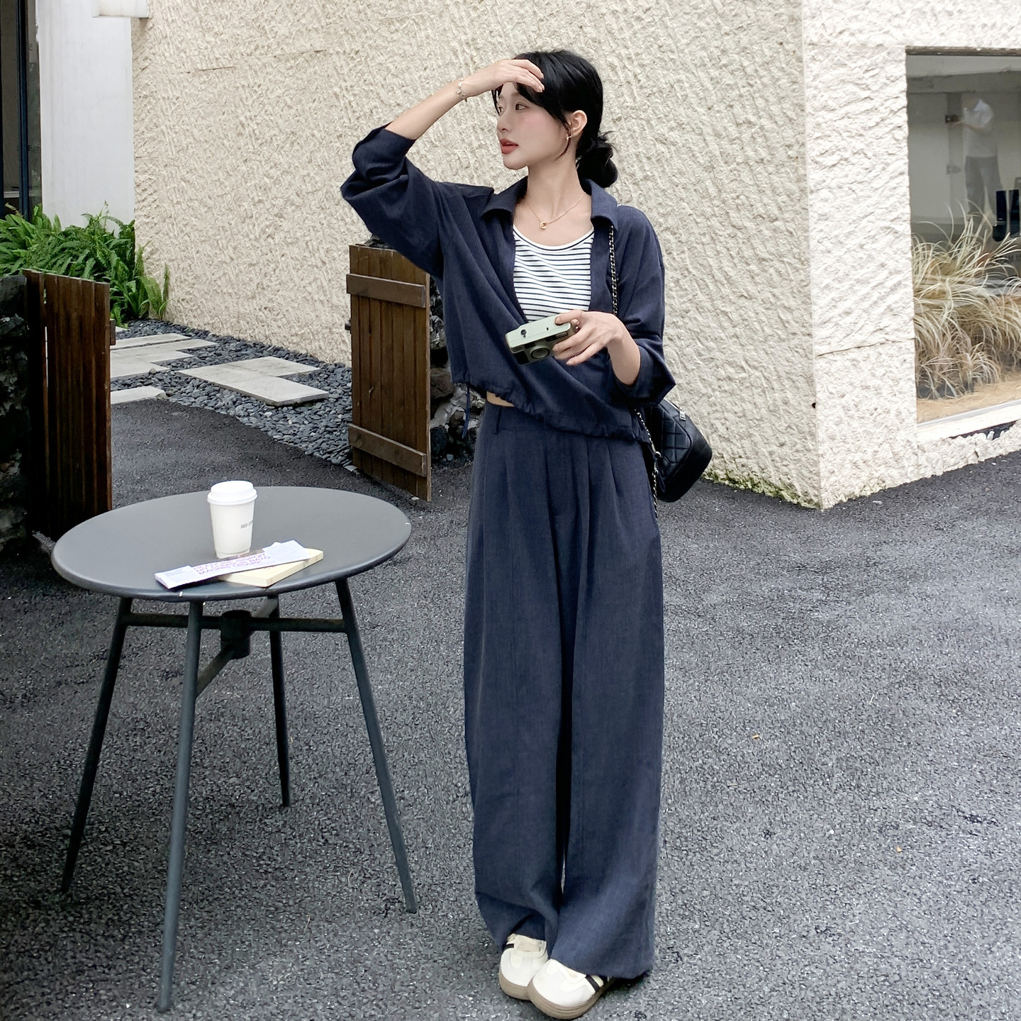 藏青色松弛感套装女秋季2025新款撞色条纹拼接上衣阔腿裤两件套,女装套装/套裙,艾艾淮淮