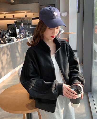高端运动外套女2026早秋新款休闲百搭棒球服宽松显瘦夹克开衫上衣