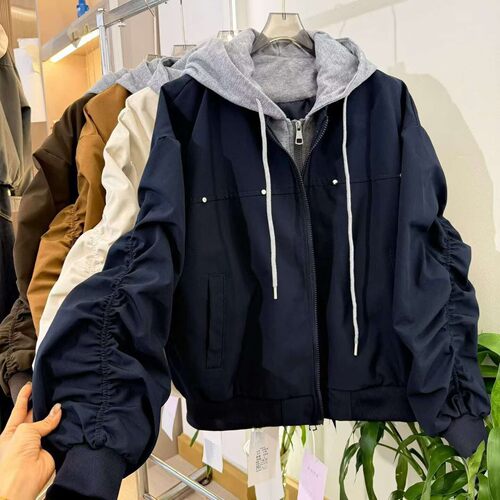 韩版宽松百搭杏色冲锋衣女早秋新款小个子炸街显瘦休闲棒球服外套