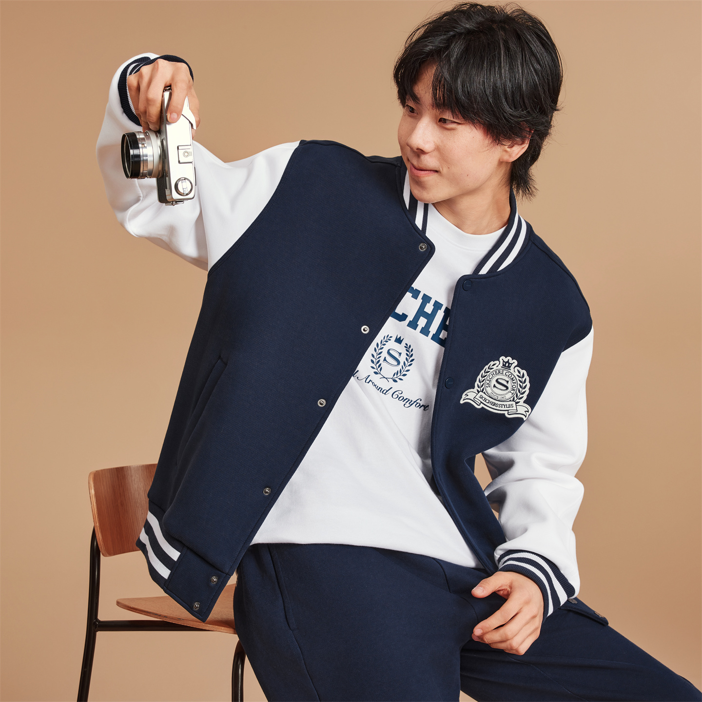 成毅同款斯凯奇2025年新款男女款秋冬宽松棒球服针织外套L325U005