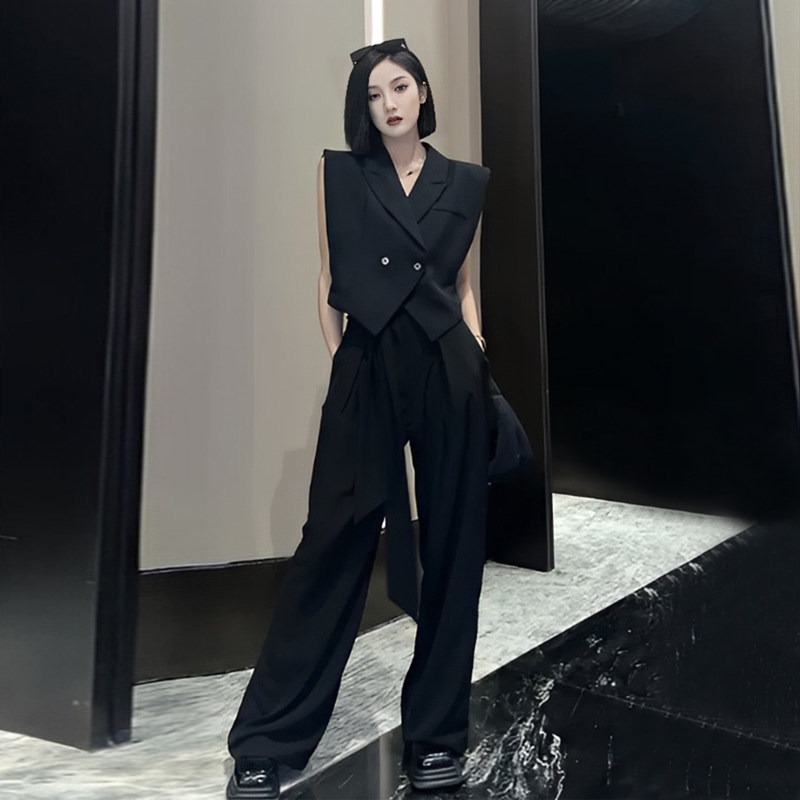2026年夏季新款时尚个性高级感套装女无袖短款马甲高腰阔腿西装裤