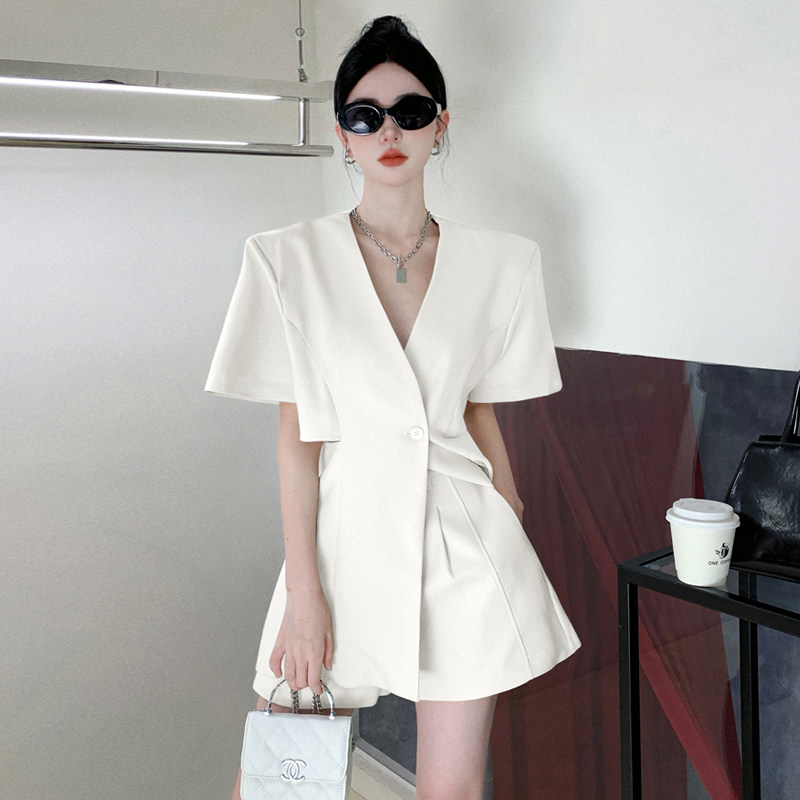 2026春夏季新款时尚个性气质套装女西装高腰阔腿休闲短裤两件促销