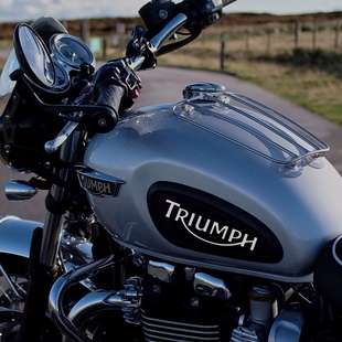 T120头盔贴 TWIN立体反光LOGO 适用凯旋Bobber改装 油箱贴纸street