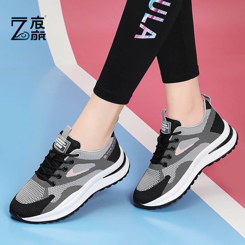 莆田纯原女鞋2025春夏新款网面透气轻便休闲跑步妈妈软底舒适平底