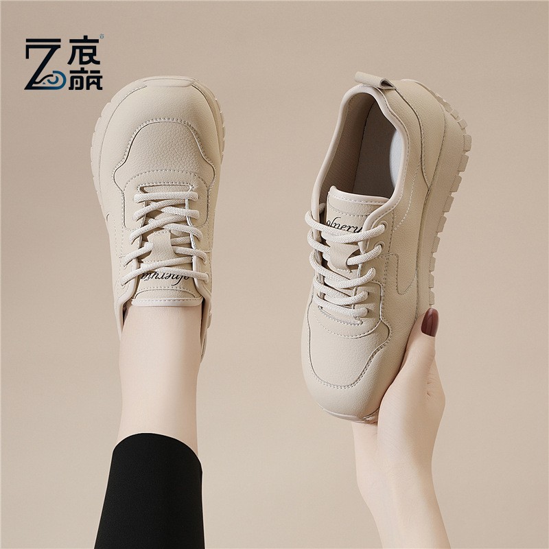 莆田纯原轻便百搭平底防滑运动女鞋2025春季新款舒适软底休闲跑步
